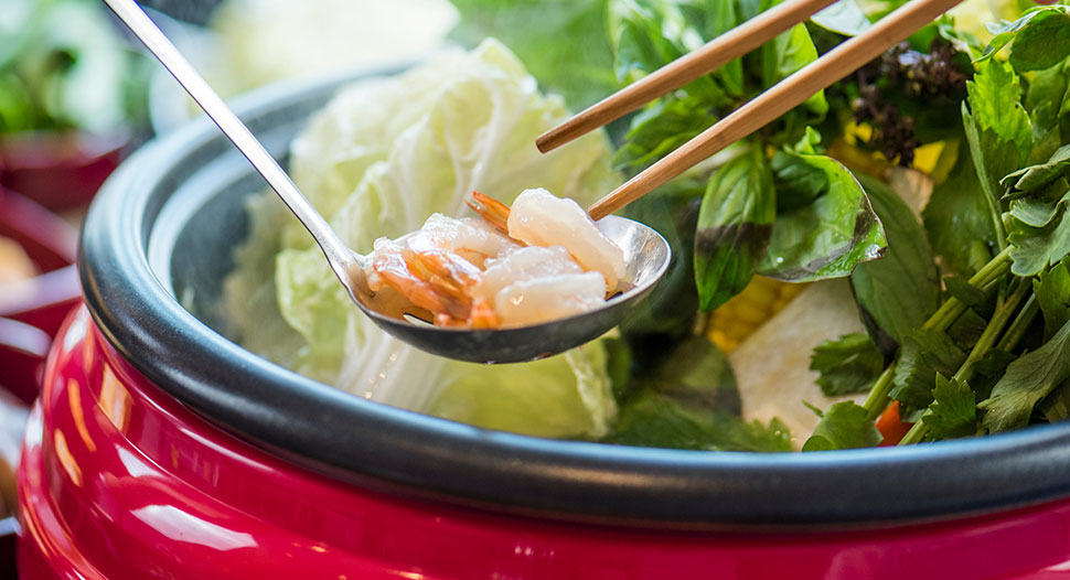 3 Tips for a Healthier Festive Steamboat at Your Next Reunion Dinner!