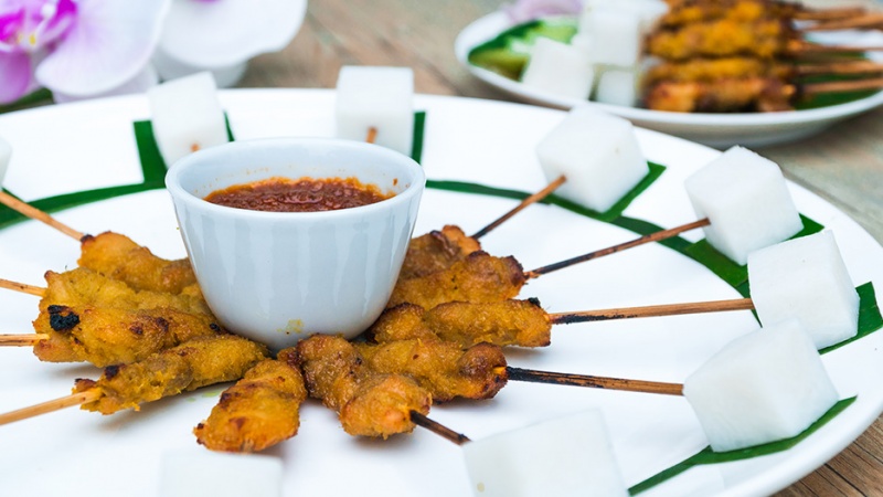 Mini Chicken Satay (Inspired by the Singapore Flyer) Mini Chicken Satay (Inspired by the Singapore Flyer)
