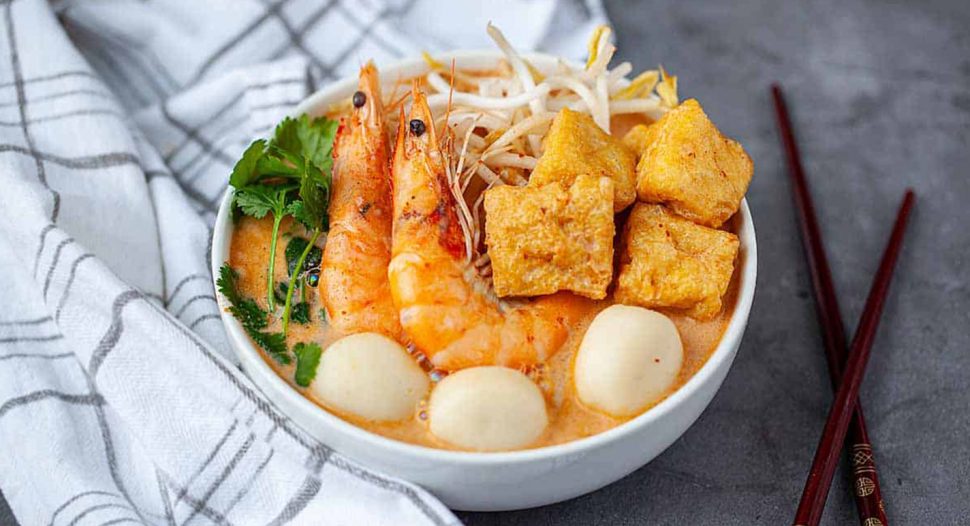 Easy and delicious - Homemade Laksa Noodles (Halal) recipe