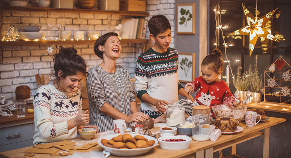 8 Christmas Gift Ideas for Foodies - Get them at FairPrice for greater convenience and trust