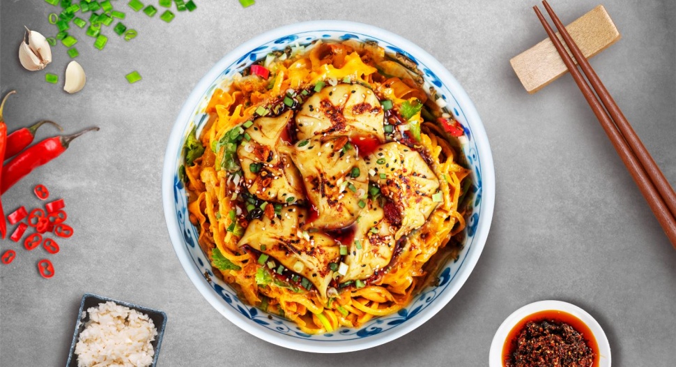 Szechuan Spicy Wonton in Chilli Oil & Dan Dan Noodles