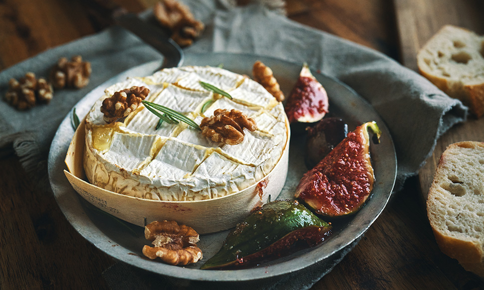 type-of-cheese-camembert Type of Cheese - Soft Cheese with White Mould - Camembert